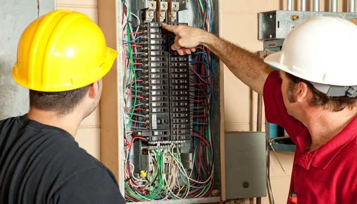 فني كهربائي حي العريجاء الرياض لصيانة قريبة من المستودعات وأسواق الجملة 0558623942